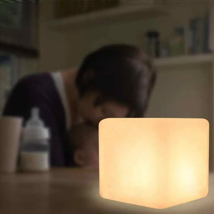 lamp . مصباح